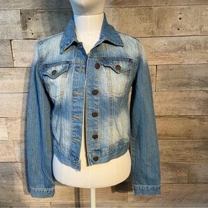 🛍️3/$30 Life in Progress women’s button up light wash denim jean jacket size XS